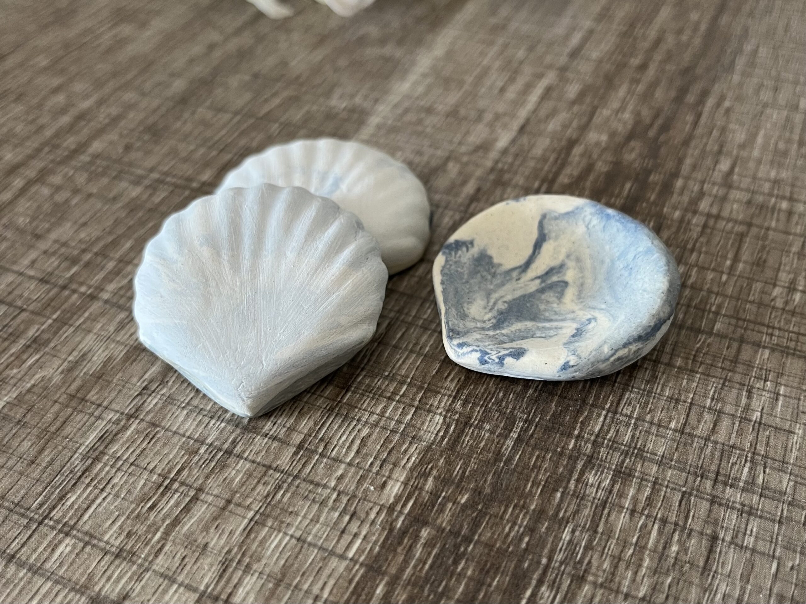 Pierre anti-stress naturelle worry stone artisanat de Gana.