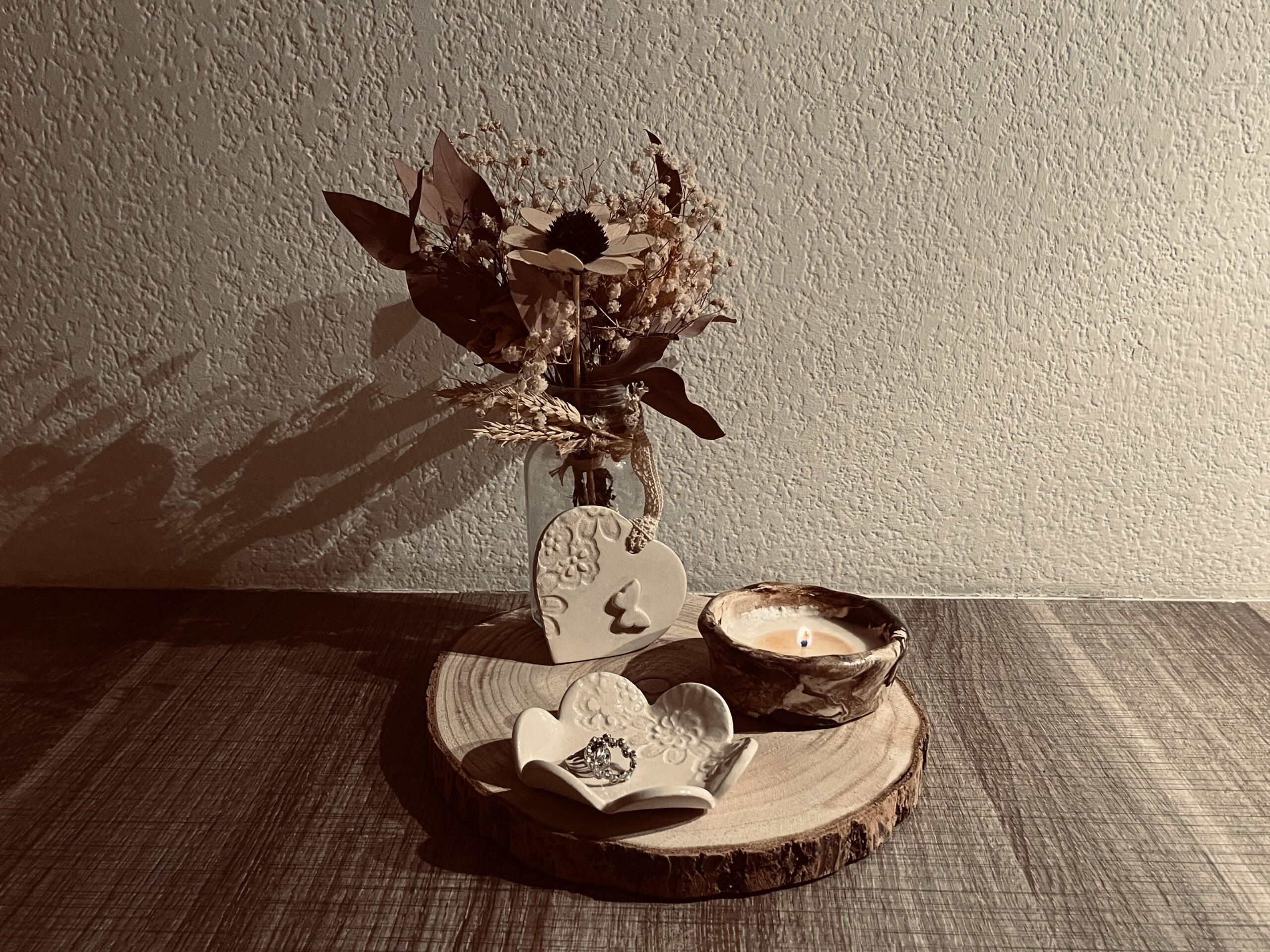 Décoration en céramique artisanale