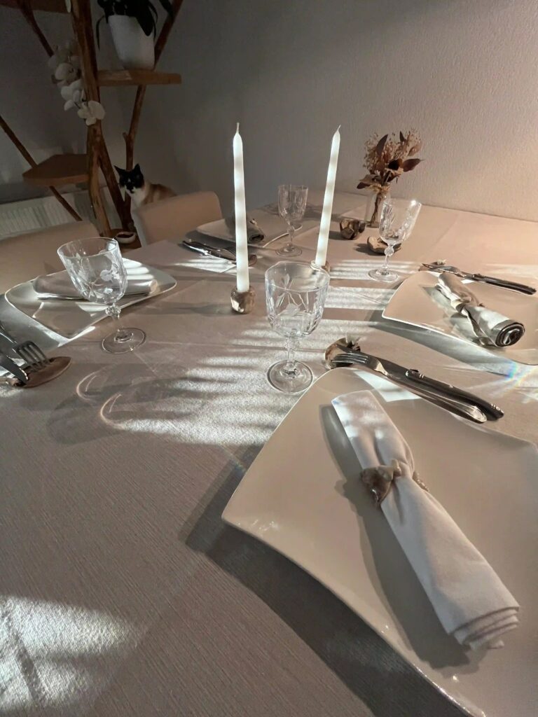 Mise en scene d'un repas pour 4 personnes