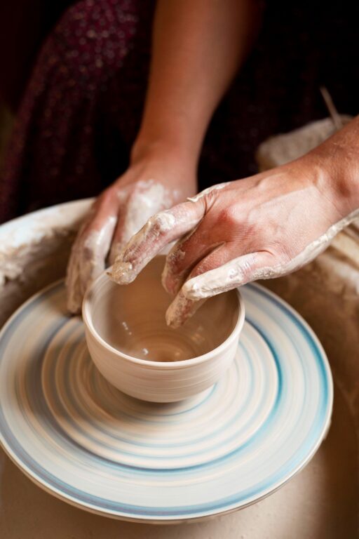 Technique de tournage en poterie